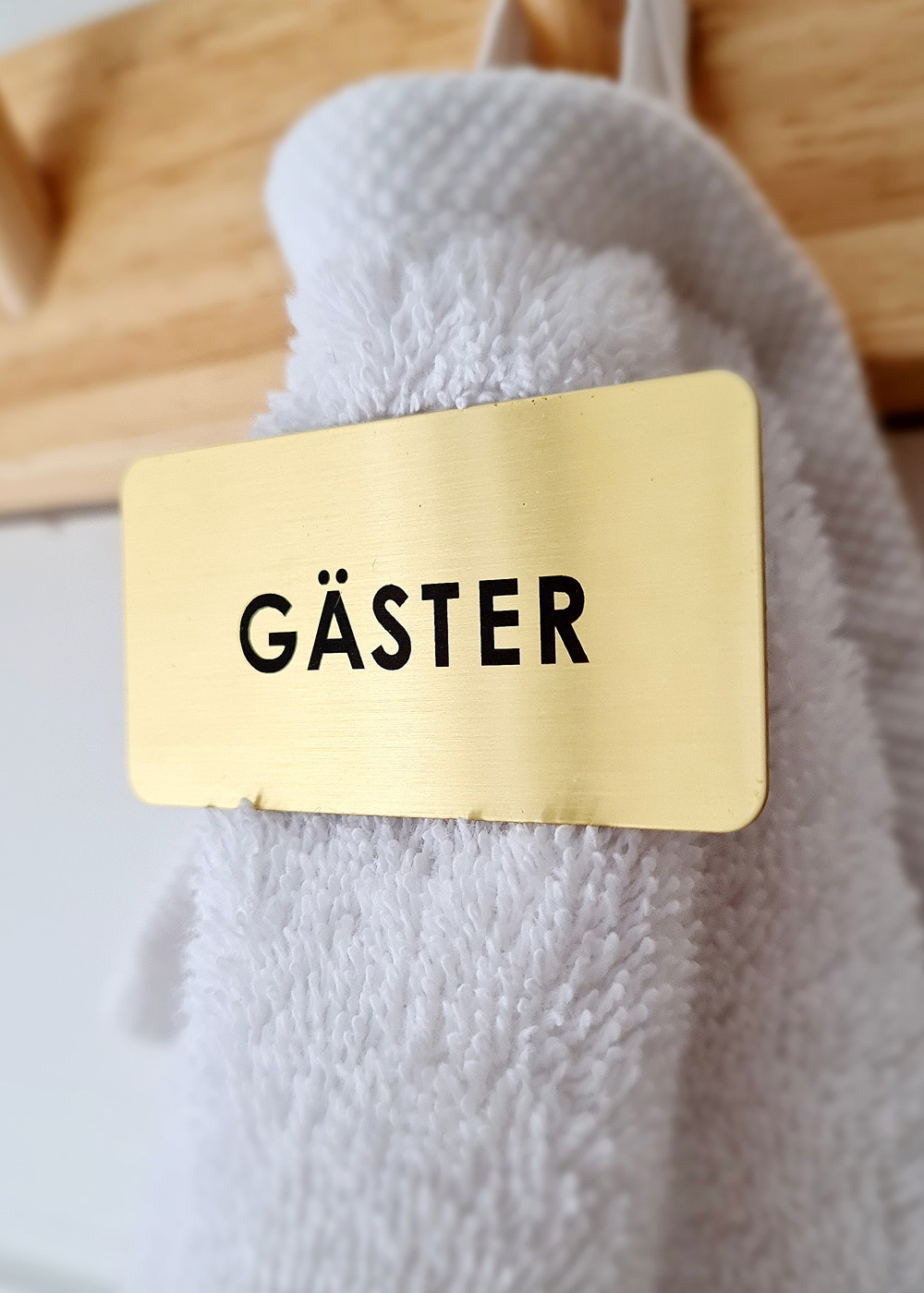 Skylt till gäster, mässing med magnetfäste - Bild 4